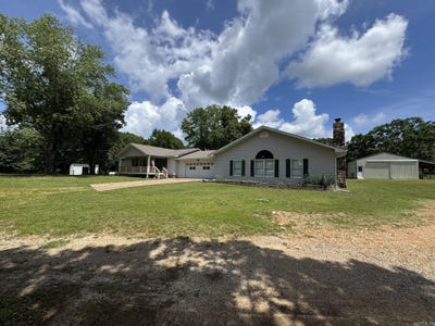 /international/us/12547-hwy-201-n-clarkridge-ar-110108299897/