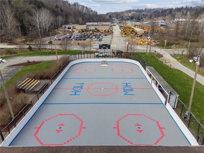 /international/us/4491-school-road-deck-hockey-pad-export-pa-110106770072/