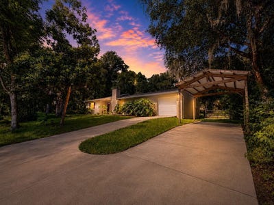 /international/us/410-ruby-avenue-deland-fl-110110353733/