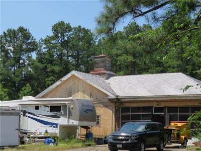 /international/us/6104-plane-drive-dinwiddie-va-110101114134/?lang=zh-tw