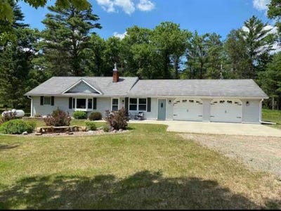 /international/us/w8302-county-highway-j-merrillan-wi-110099669063/