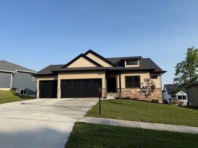 /international/us/140-strub-st-northliberty-ia-110107005599/