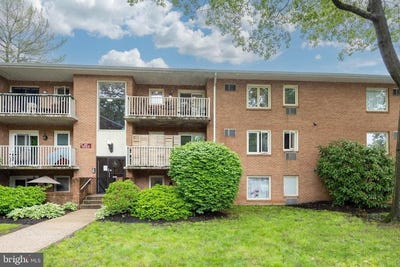 /international/us/100-winding-way-downingtown-pa-110099851743/
