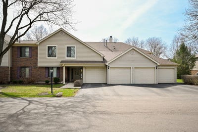 /international/us/27w685-grasmere-drive-winfield-il-110107786488/