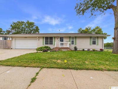/international/us/11423-s-circle-omaha-ne-110120611205/