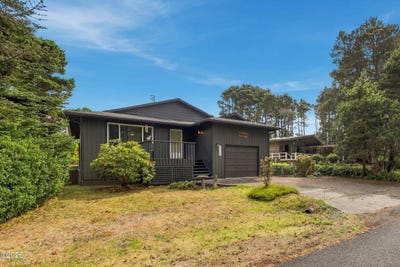 /international/us/5850-hacienda-avenue-lincoln-city-or-110110167623/