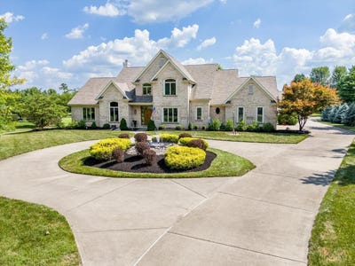 /international/us/8069-green-lake-drive-liberty-twp-oh-110100772645/
