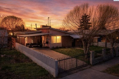 /international/us/203-n-hawthorne-st-toppenish-wa-110106498980/