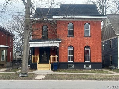 /international/us/159-genesee-street-lockport-ny-110108139349/