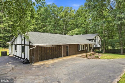 /international/us/14549-stephen-street-nokesville-va-110110379093/