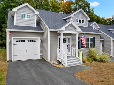 /international/us/35-brook-hill-meredith-nh-110120530389/