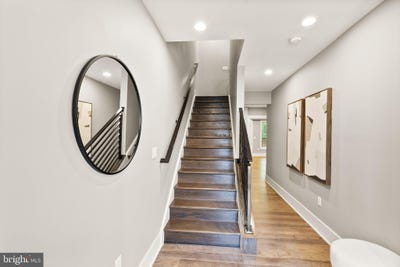 /international/us/5404-merriam-street-bethesda-md-110099013653/