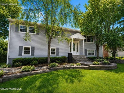 /international/us/155-marvin-road-middletown-nj-110108238075/