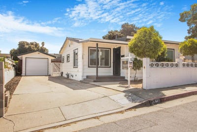 /international/us/1640-judson-st-seaside-ca-110107077823/