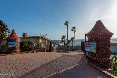 /international/us/11770-pacific-coast-highway-malibu-ca-110097177652/