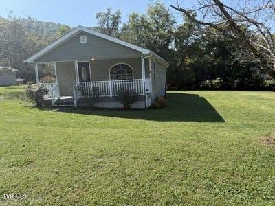 /international/us/121-jefferson-street-erwin-tn-110120561274/