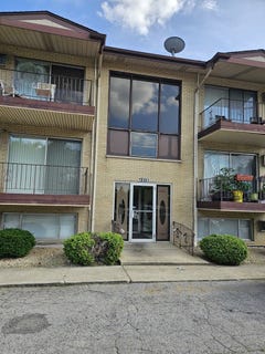/international/us/18361-glen-oak-avenue-lansing-il-110109209323/