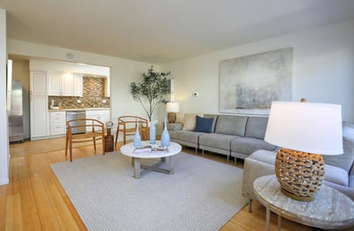 /international/us/307-northgate-drive-goleta-ca-110107352493/