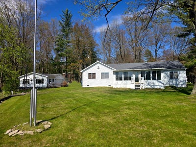 /international/us/600-bushong-beach-road-gladwin-mi-110108118885/