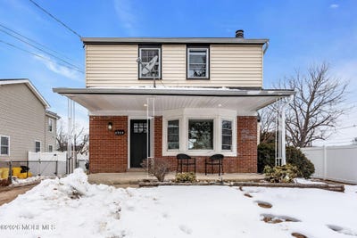 /international/us/7487-githens-avenue-pennsauken-nj-110105725812/