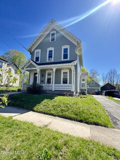 /international/us/46-orchard-street-canajoharie-ny-110104266643/
