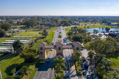/international/us/1609-laughton-place-sun-city-center-fl-110101219485/
