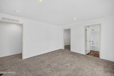 /international/us/2681-e-edison-ave-sunnyside-wa-110109748597/