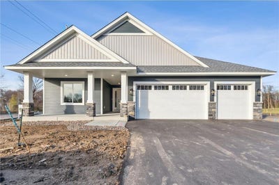 /international/us/6366-goodwin-lane-wyoming-mn-110106947275/