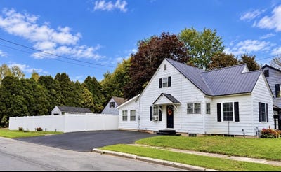 /international/us/29-grove-street-massena-ny-110120109982/