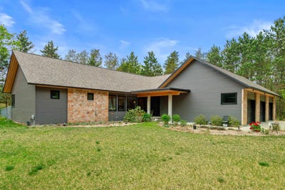 /international/us/2191-county-road-g-nekoosa-wi-110099538700/