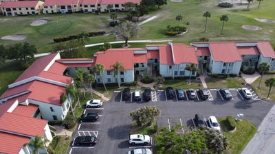 /international/us/5403-se-miles-grant-road-stuart-fl-110107849410/