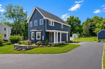 /international/us/1355-central-st-stoughton-ma-110108692146/
