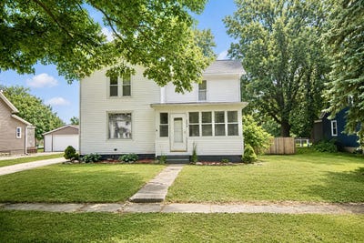 /international/us/208-s-sycamore-street-franklin-grove-il-110109119323/