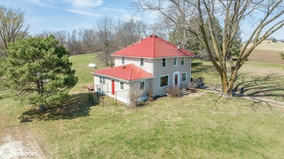 /international/us/3582-158th-avenue-carlisle-ia-110100465112/