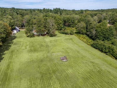 /international/us/395-greenhill-road-barrington-nh-110105315294/