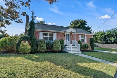 /international/us/204-knollwood-avenue-cranston-ri-110110259919/
