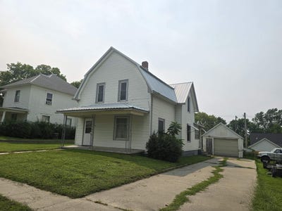 /international/us/202-e-parallel-st-clifton-ks-110103187895/