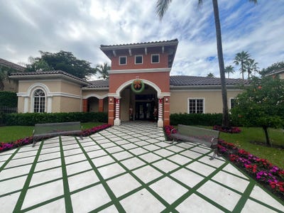 /international/us/4167-n-haverhill-road-west-palm-beach-fl-110106435545/