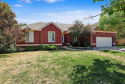 /international/us/2410-n-lindberg-wichita-ks-110120410660/
