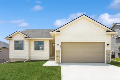 /international/us/401-n-19th-street-indianola-ia-110098519871/
