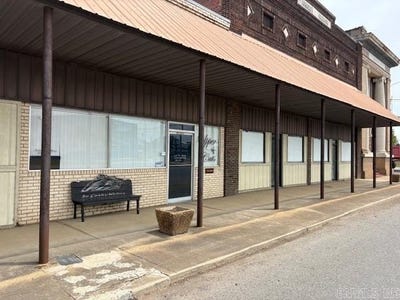 /international/us/106-w-main-street-prescott-ar-110107465145/
