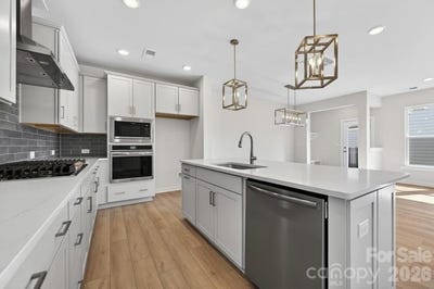 /international/us/10110-mamillion-drive-huntersville-nc-110104033895/