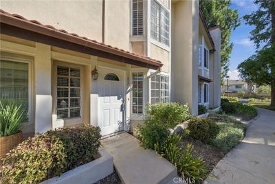 /international/us/2755-stearns-street-simi-valley-ca-110120851571/