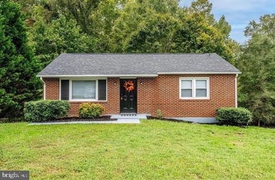 /international/us/119-hopkins-street-danville-va-110107655937/