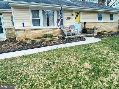 /international/us/16-ford-avenue-boonsboro-md-110107723711/