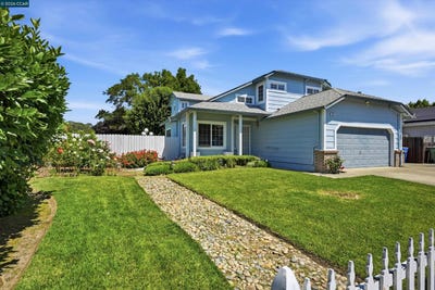 /international/us/233-belfiore-lane-windsor-ca-110108356201/