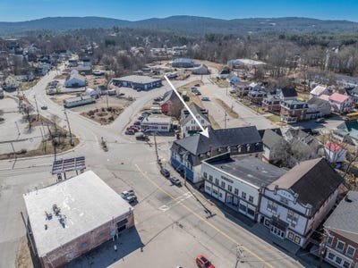 /international/us/2-depot-street-pittsfield-nh-110107936040/