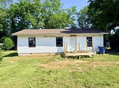 /international/us/746-maple-street-auburn-ky-110107829813/