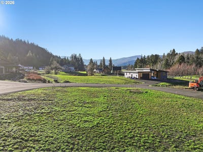 /international/us/lot-24-husum-greens-whitesalmon-wa-110097135696/