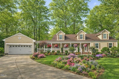 /international/us/808-christopher-road-chapel-hill-nc-110105238936/